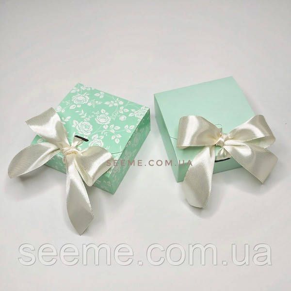 Коробка подарункова, 80х80х35 мм, колір м'ятний з малюнком BOX55304 фото